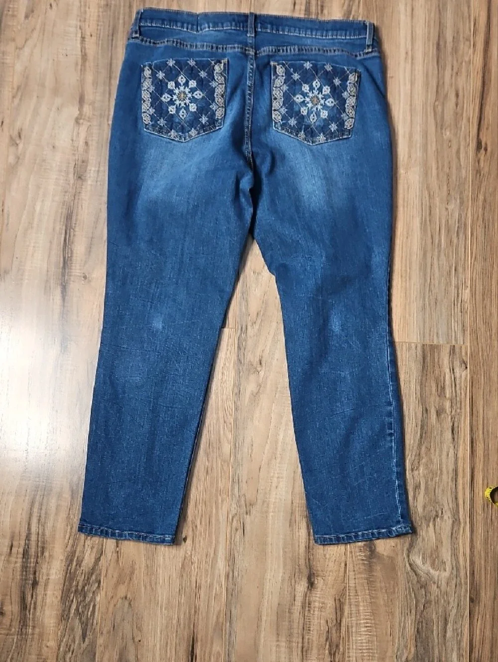 Code Blue Crop Women's Blue Embroidered Back-Pocket Jeans 12 Petite